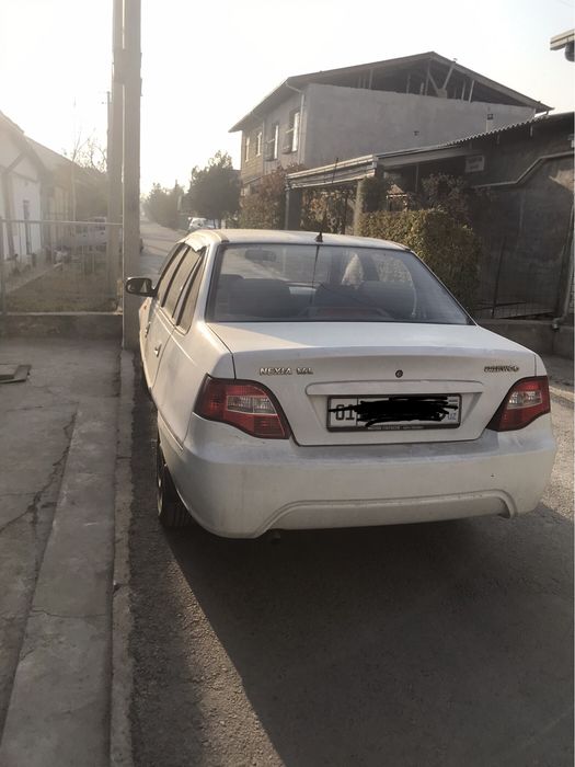 Nexia 2 oq  metan xolati yaxshi oladigan odamga narx otib beriladi