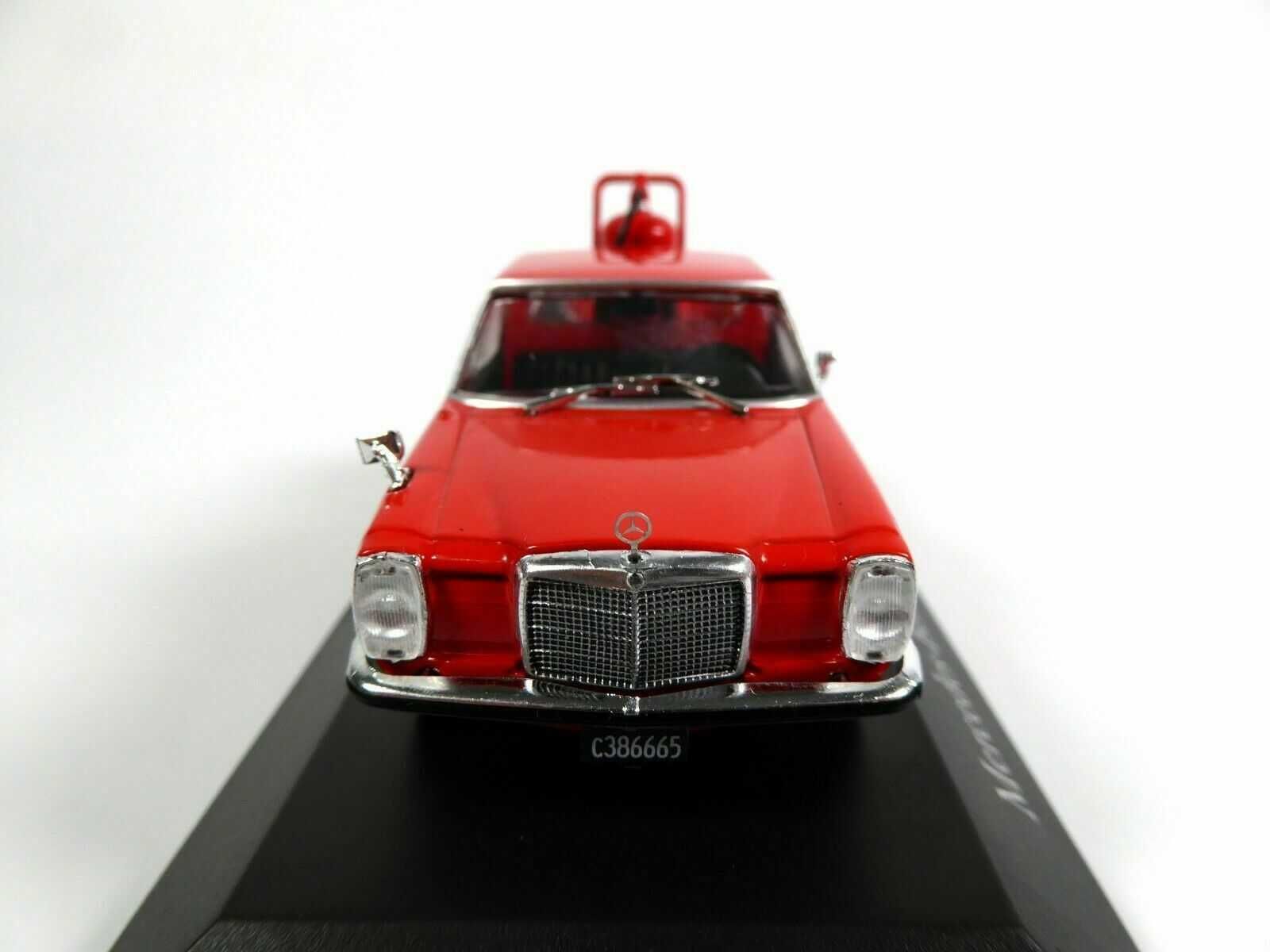 Macheta MERCEDES BENZ 220D TECIN 1972 - Ixo/Altaya, 1/43.