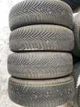 vand 4 anvelope 215/65/17 michelin de iarnă in stare foarte bună