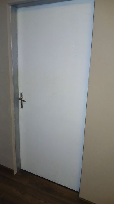 Интериорни врати