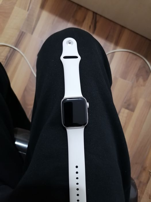 Vând Apple watch