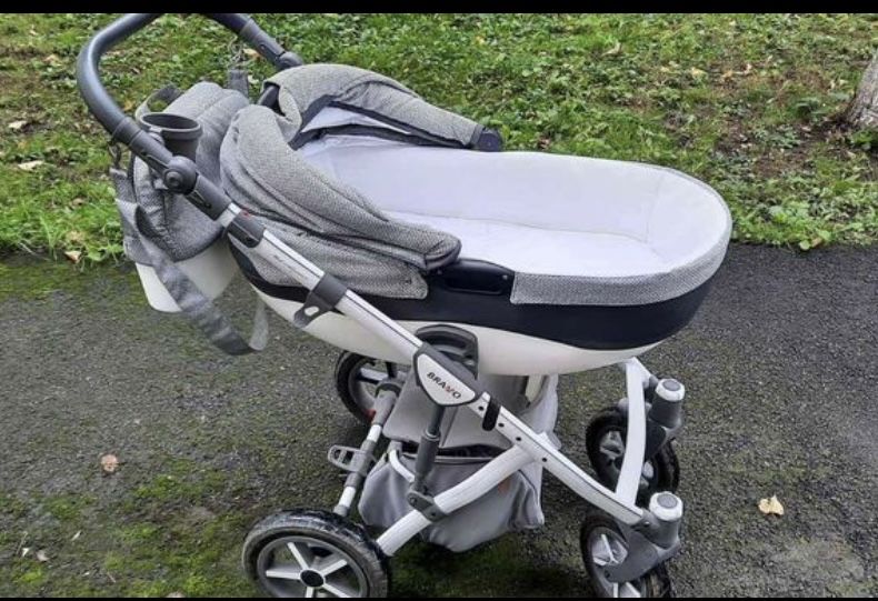 Vând cărucior Krausman Contempo Grey 3 in 1