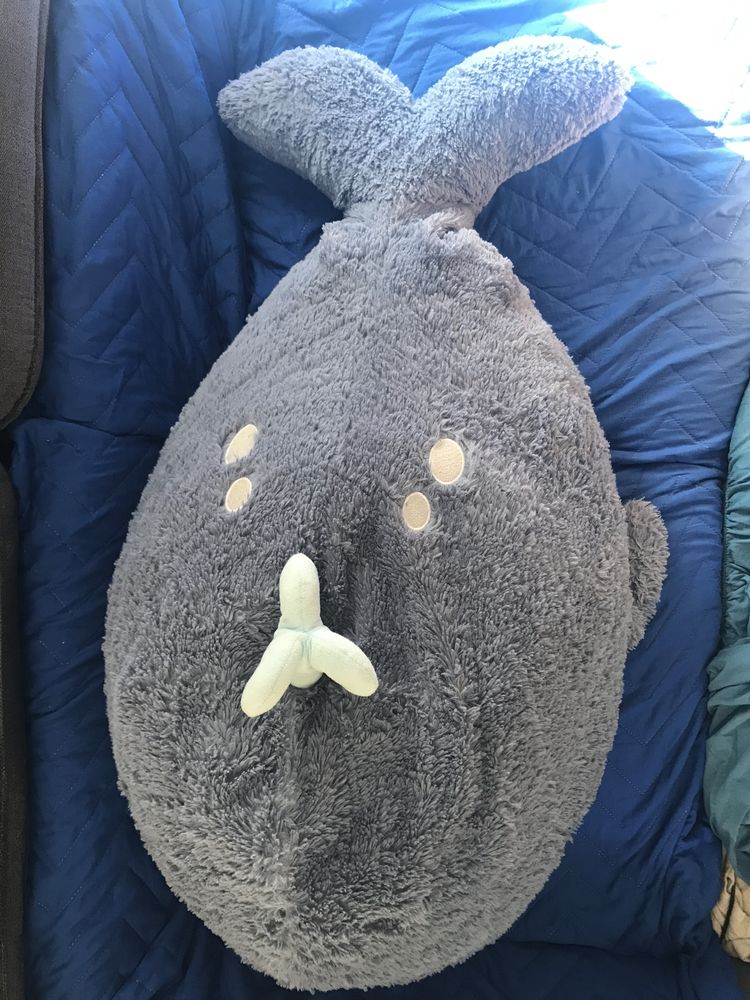 Balena de plus mare, pufoasa, fara defecte, ca noua