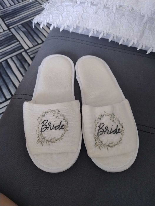 Vând mai multe accesorii pt nunta