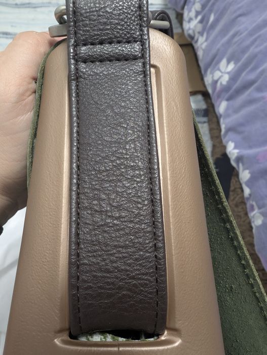 Obag кожена чанта за лаптоп