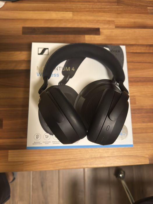 Senheiser Momentum 4 Wireless