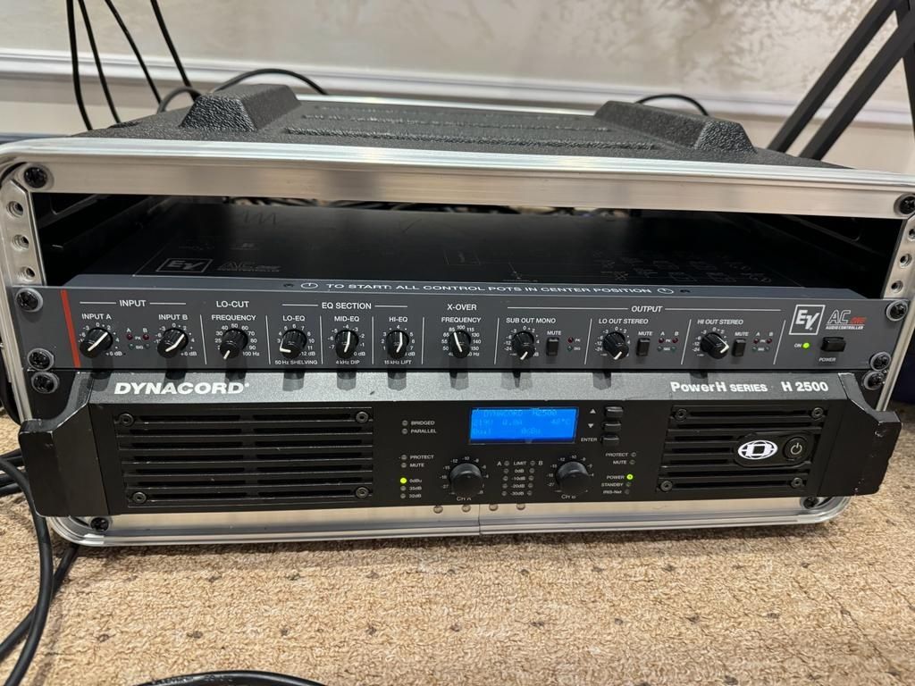 Dynacord h2500 amplificator