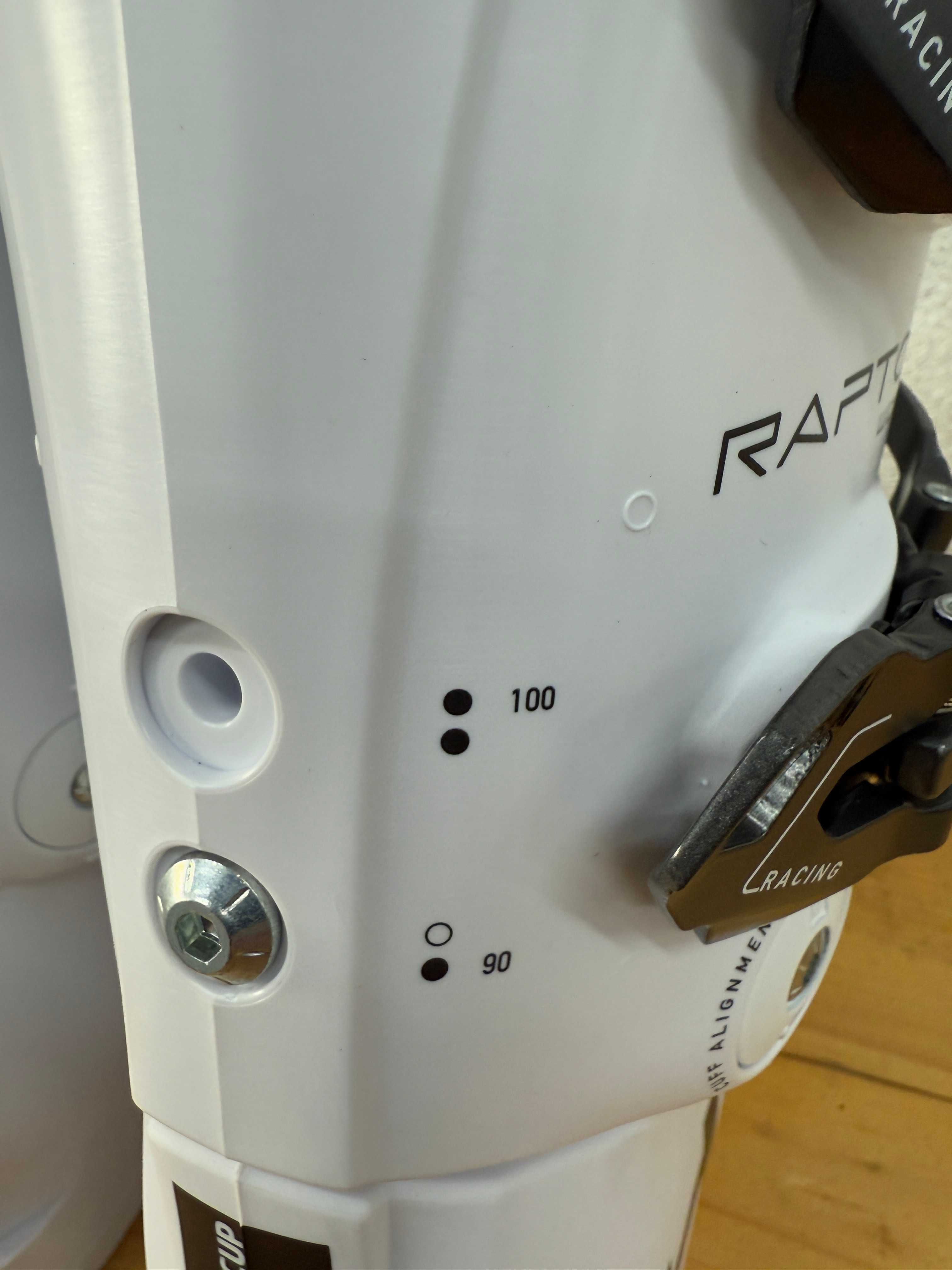 clapari noi head raptor wcr 90 mondo 26,5 europa 41