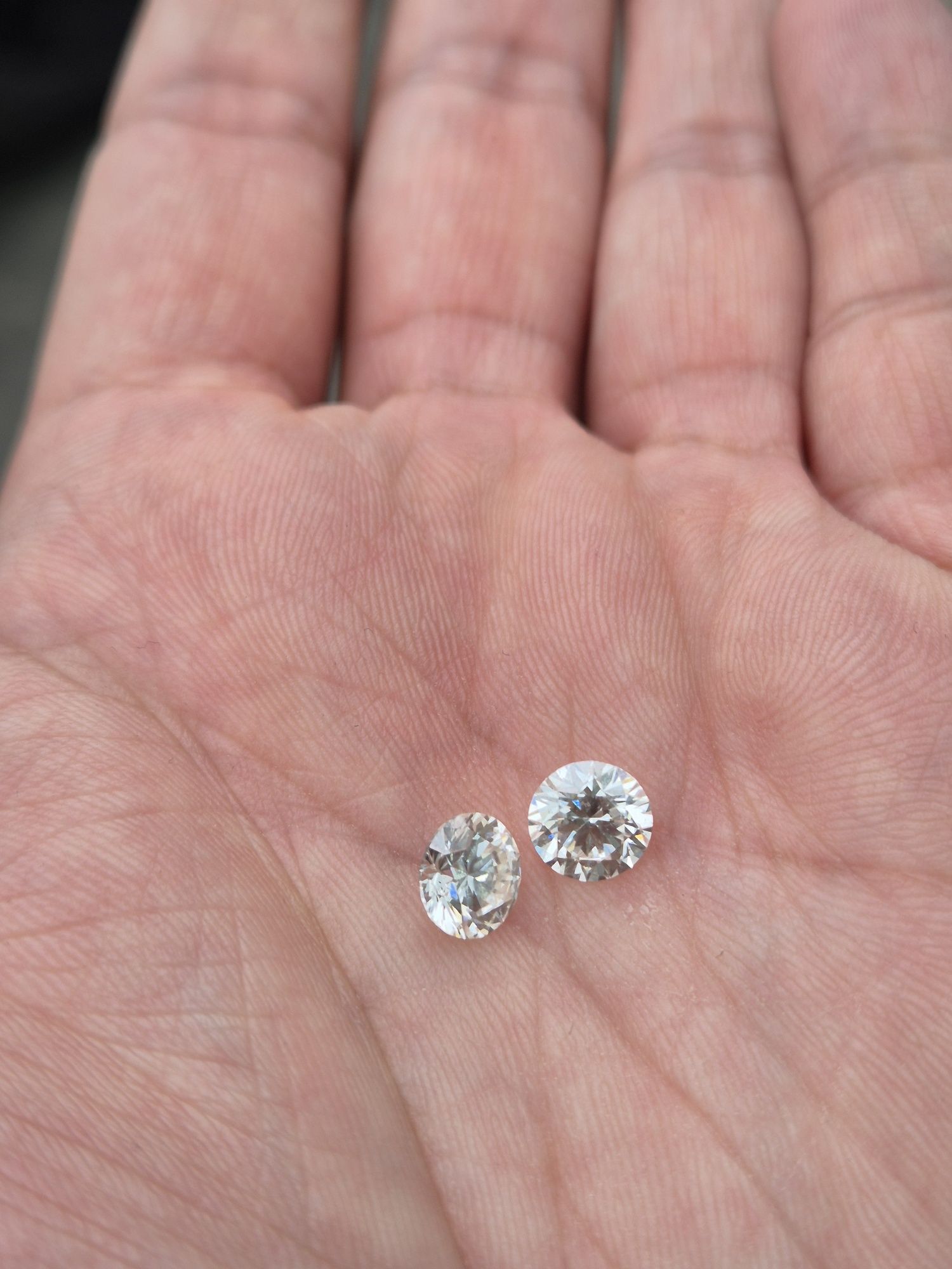 Vand 2 diamante 1.59ct si 1.58ct briliant