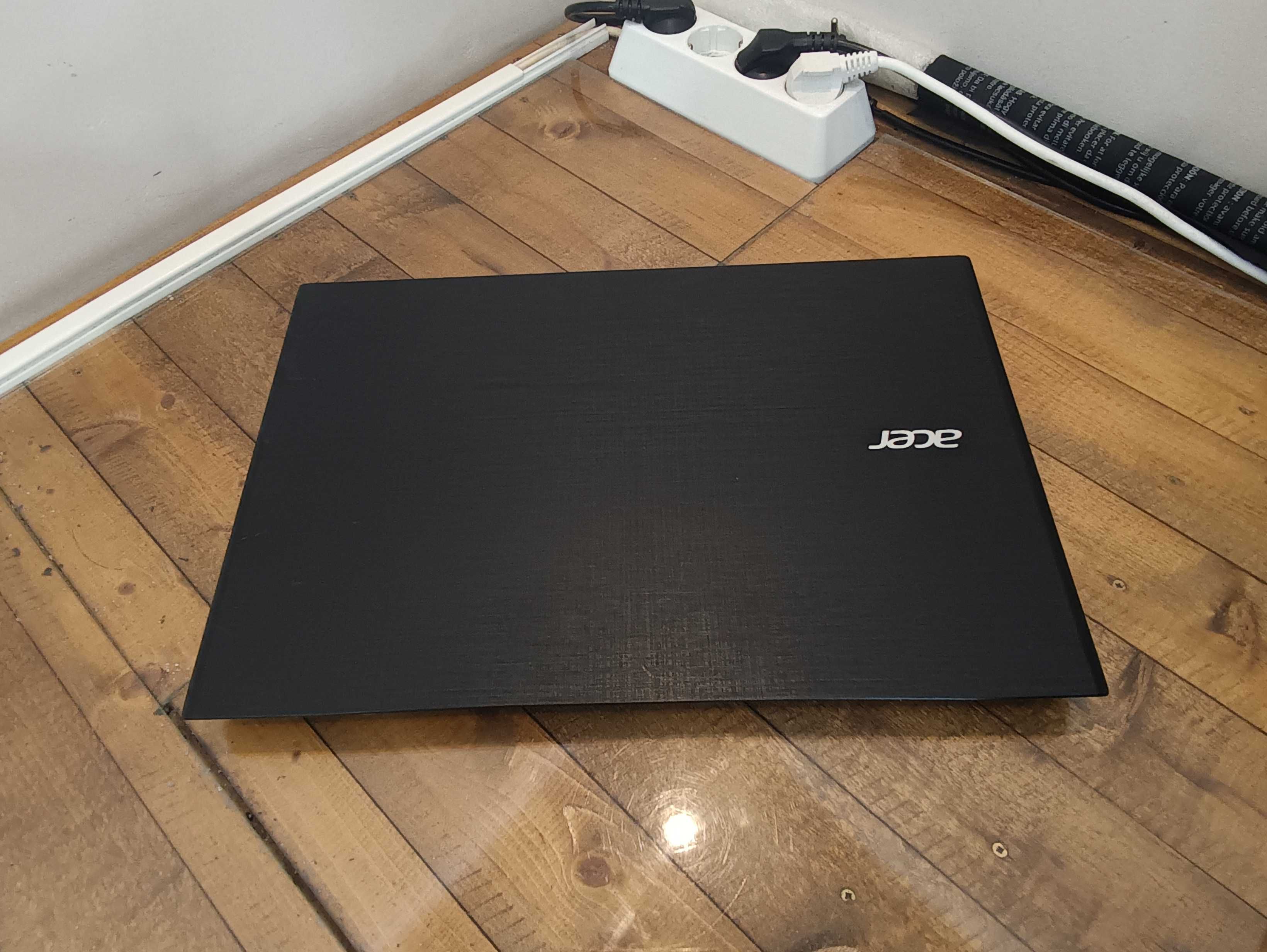 Лаптоп Acer Aspire E5-573 - i3 4005U / 15.6"