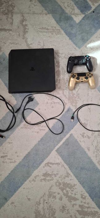Продается PlayStation 4 Pro 128 gb