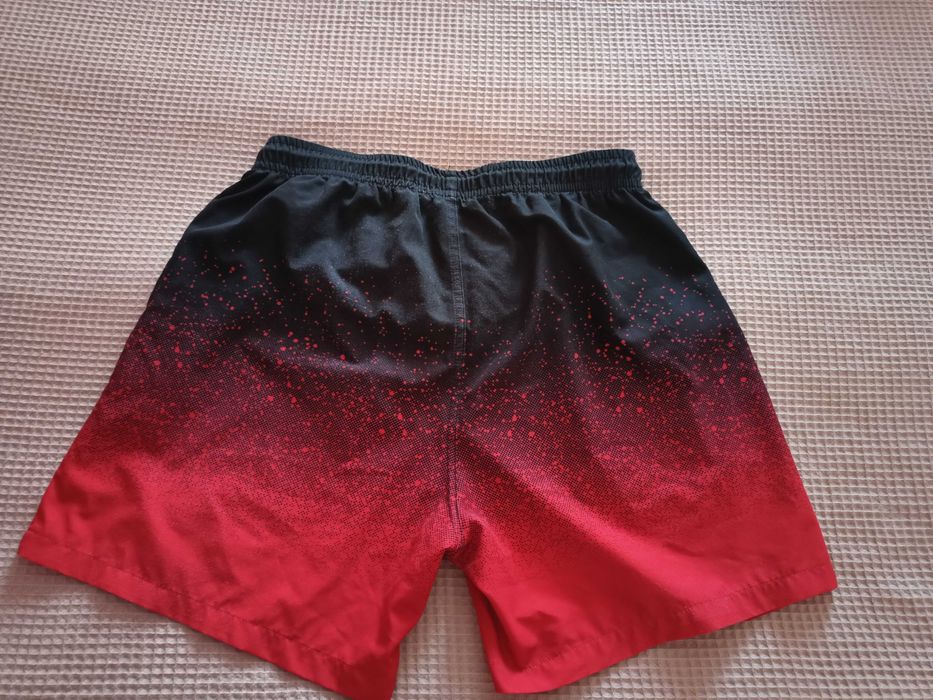 Продавам къси панталонки, бързо съхнещи бански 5EVENSTAR