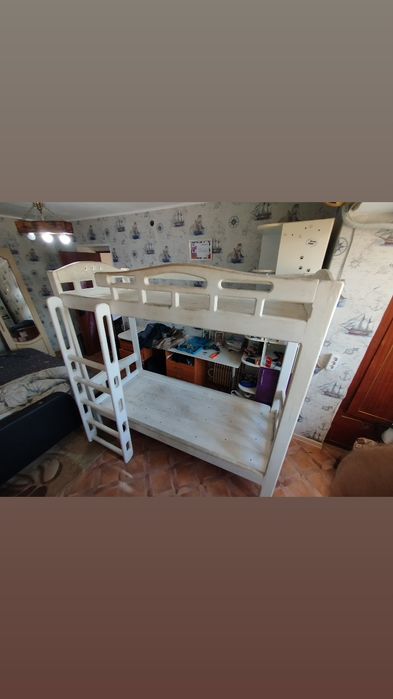 Двухъярусная кровать Ручная работа
