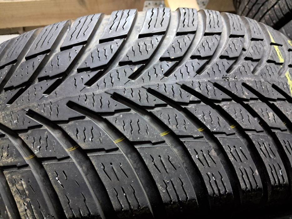 Anvelope second iarna 235 65 R17 Nokian 2023