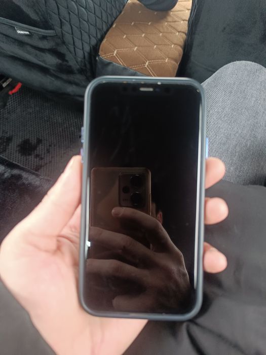 Продам айфон 11 128гб