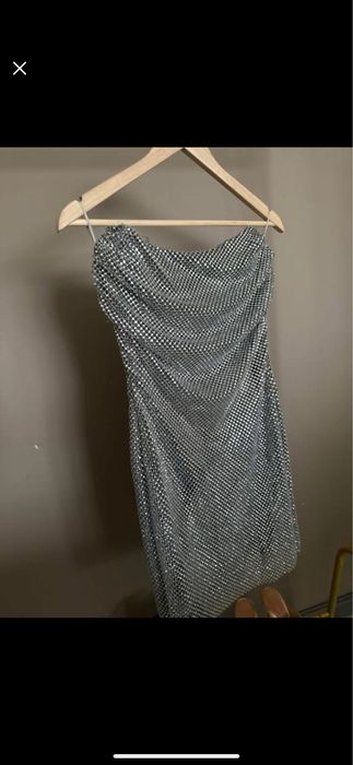 Рокля от Зара нова