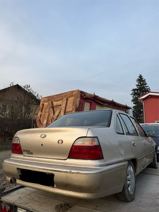 Vând daewoo cielo