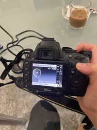 Nikon D5000.
