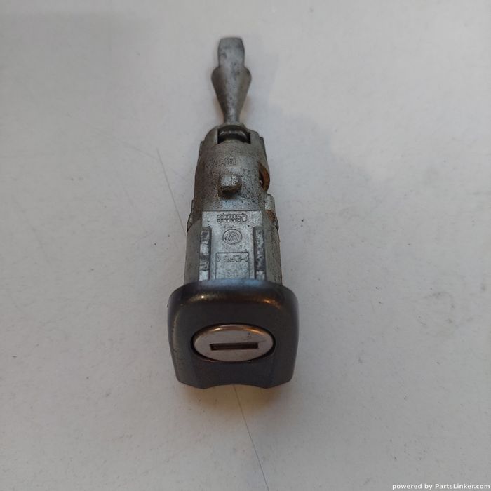 Butuc Usa Volkswagen Golf V (1K1) [ 2003 - 2009 ] Oem 1K5837167