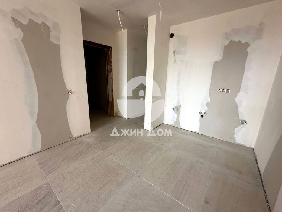 Продава се Двустаен апартамент в к.к. Слънчев бряг - 65 кв.м за 2154 €/кв.м - Снимка #3