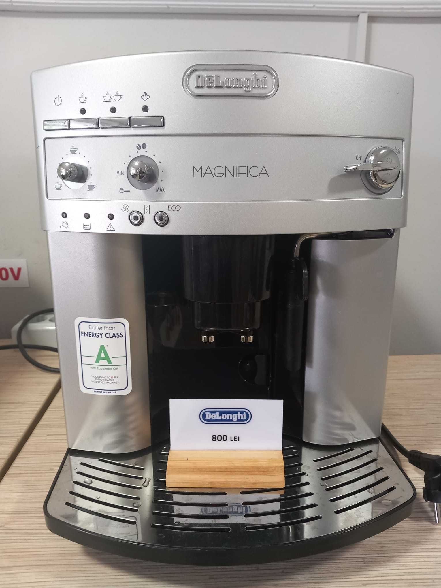 Oferta!!! Aparat cafea DeLonghi Magnifica ( Utilizat )