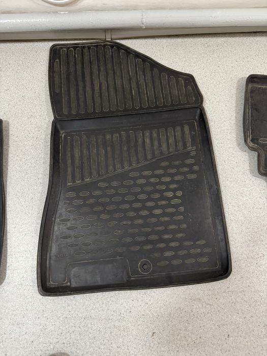 Полики от хюндай соната 2024 год