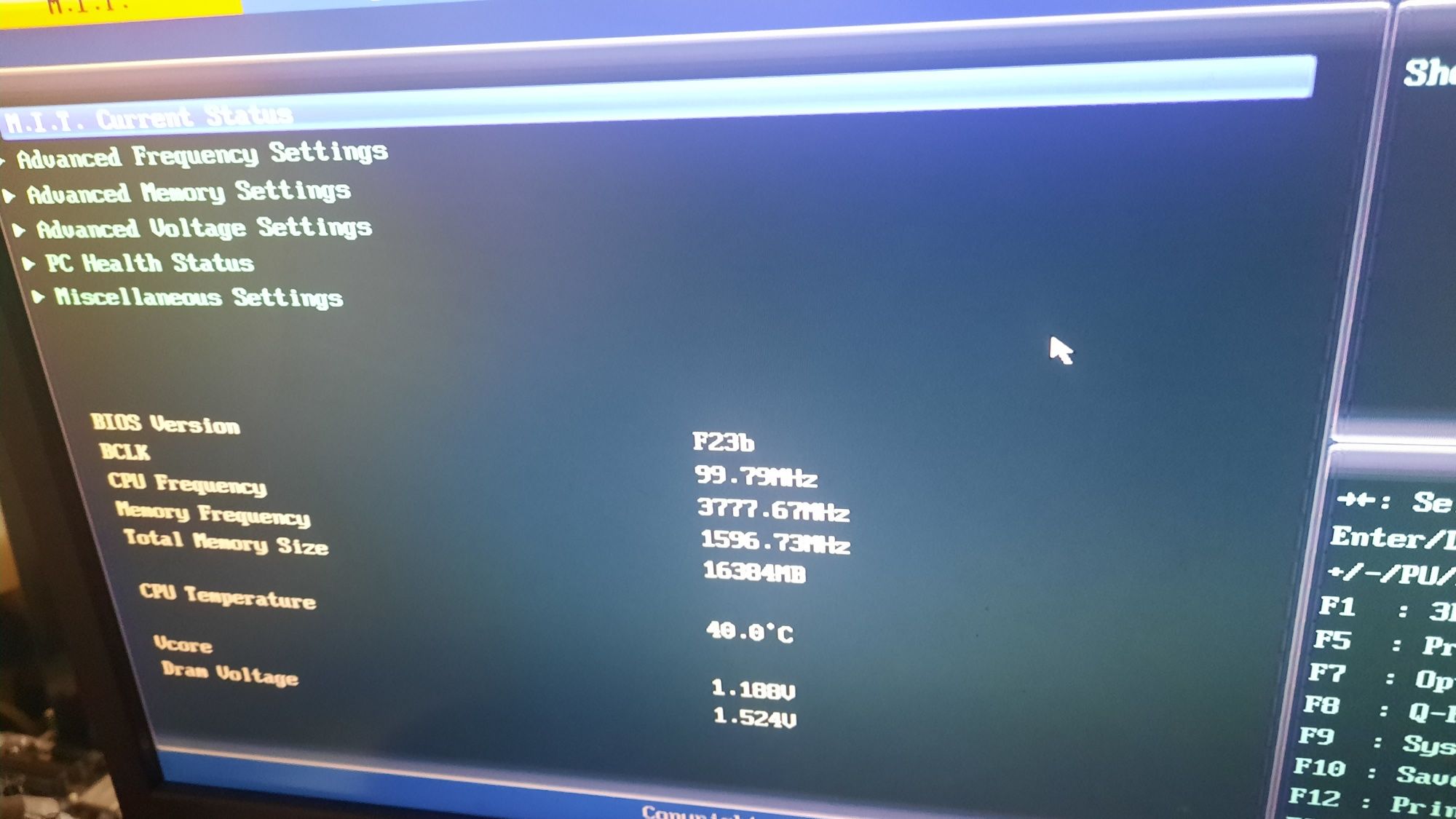 Gygabyte GA-Z77-D3H  i7 2700k  16GB RAM