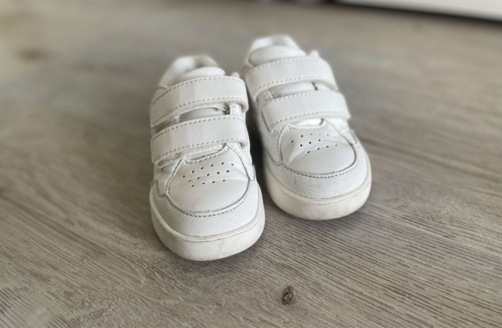 Adidasi ZARA marime 23