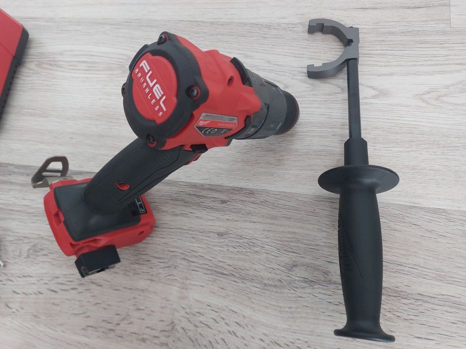 Autofiletanta percuție milwaukee M18 ONEPD2, 135 NM, stare noua
