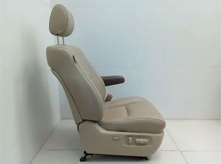 Седения от LEXUS RX300