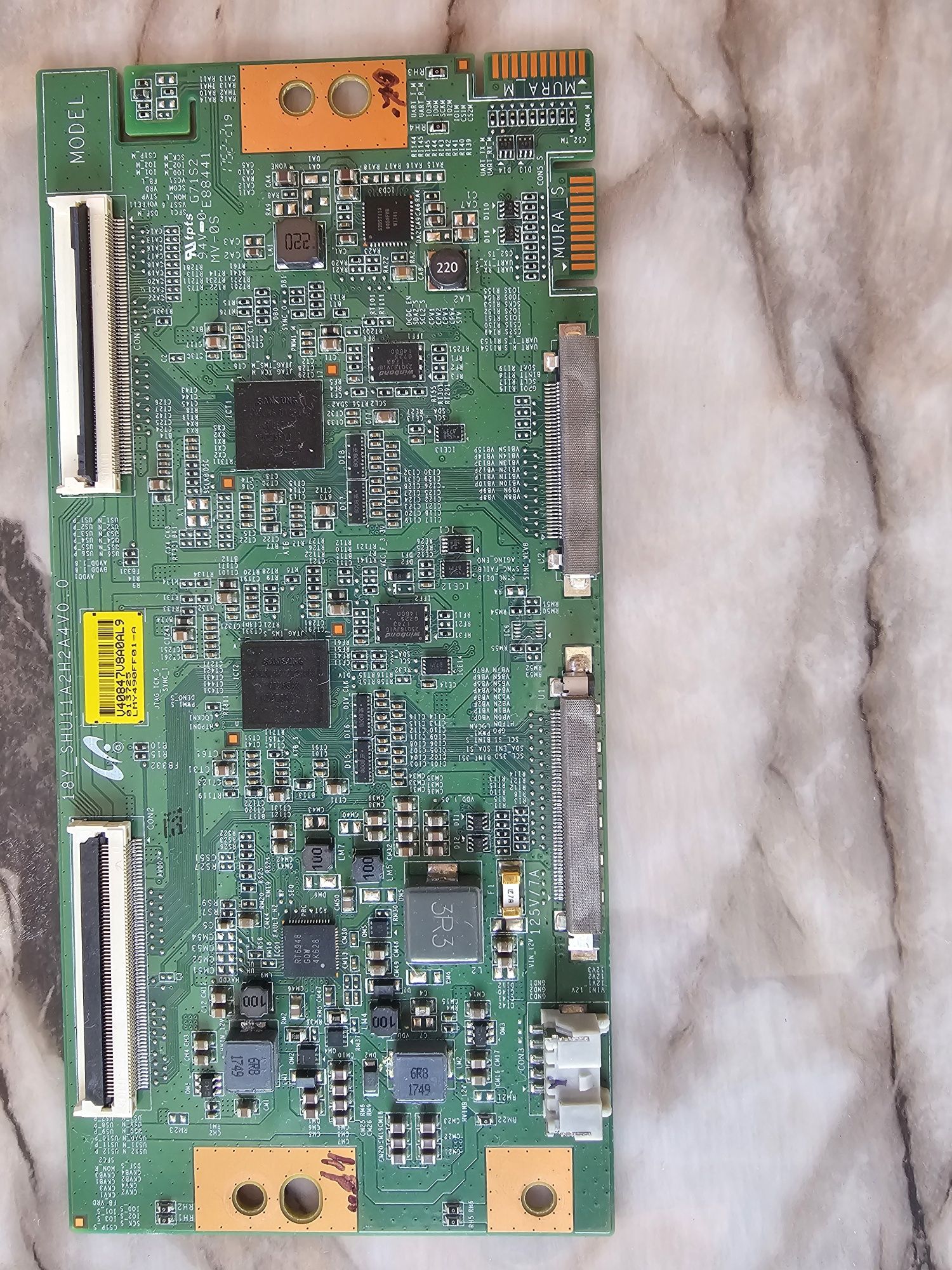 Платки от Sony 49 HG9005