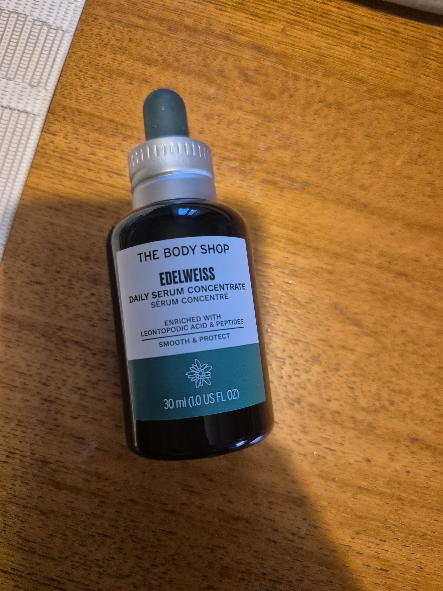 Shisheido-околоочен крем,The body shop Edelveiss серум за лице