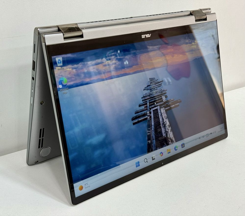 Asus ZenBook 14 TouchScreen Ryzen 5 3500u 8RAM 512SSD Business Laptop
