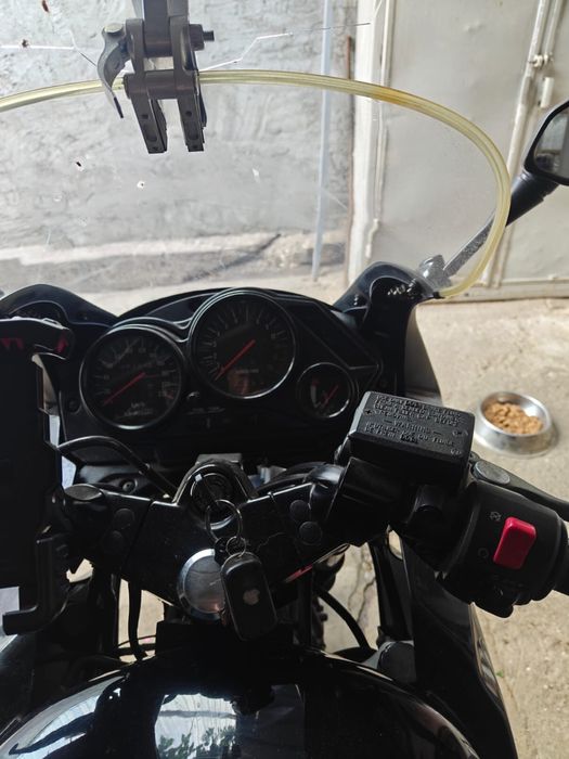 Vand kawasaki gpz 500s