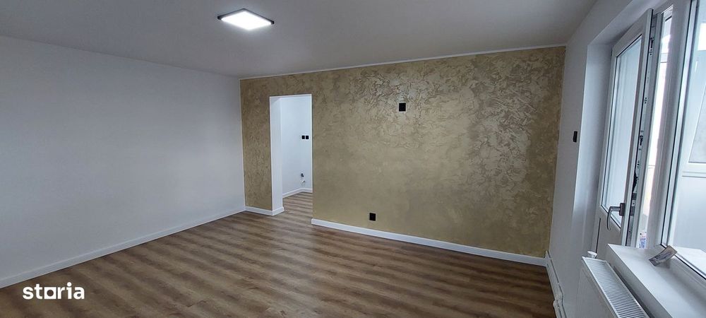 Apartament Broșteni!