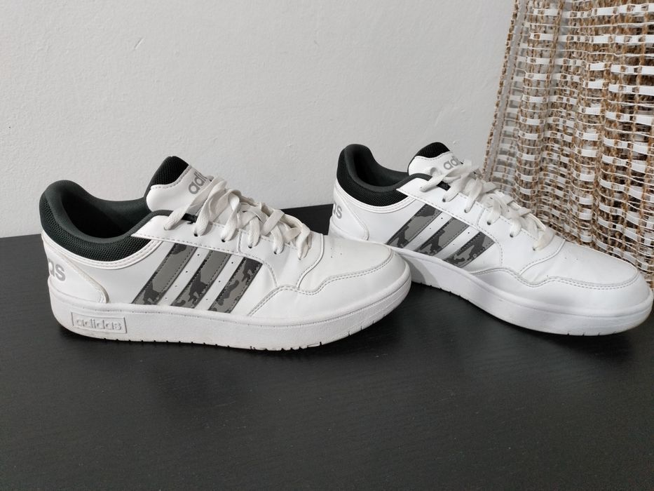 Adidas model camuflaj