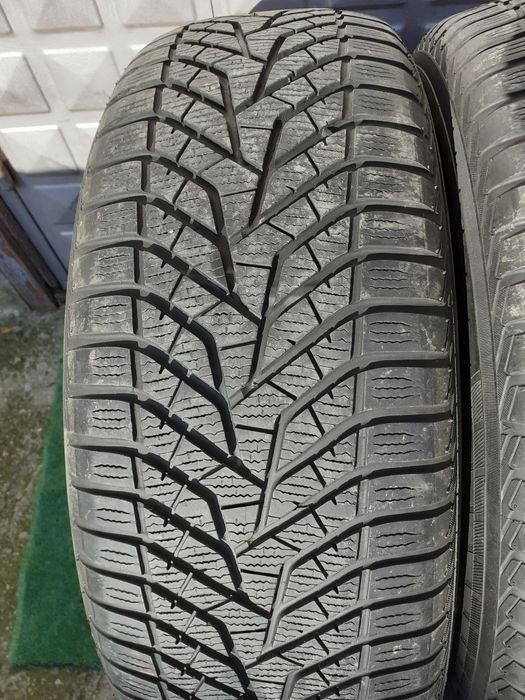 265/65/17,yokahama,8-9mm,dot 4216