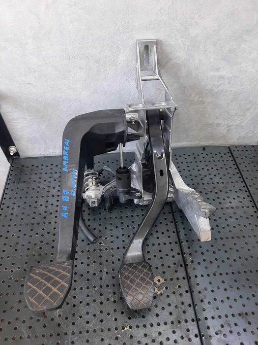 Ansamblu pedalier 2.0 tfsi audi a4 b7 8e 8e1721316 8e1721117a
