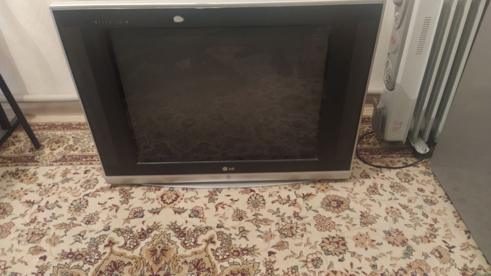 Телевизор LG б/у