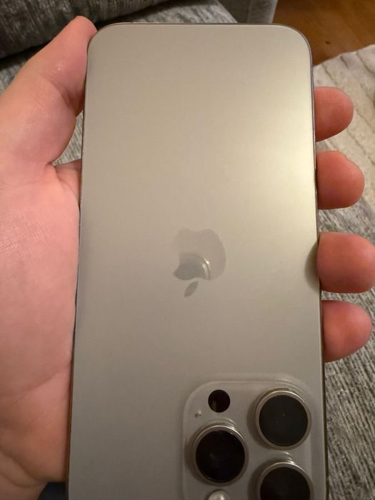 Vand  iPhone 15 Pro Max Impecabil