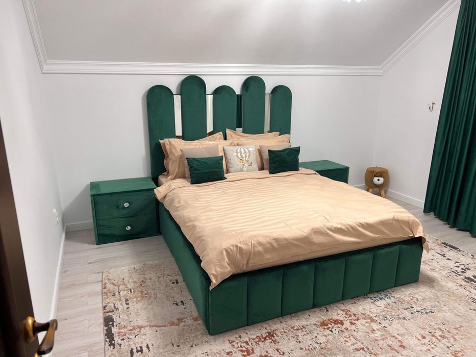 Vand pat tapitat facut pe comanda