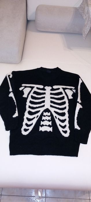 Зимна блуза и пола размер М