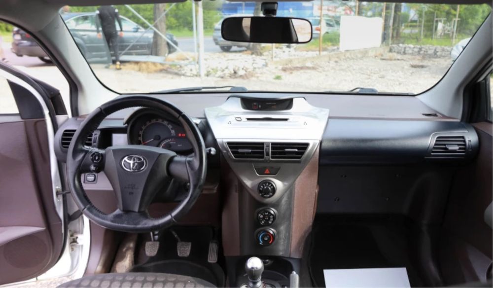 Toyota IQ 1.0 vvti 68 к.с.