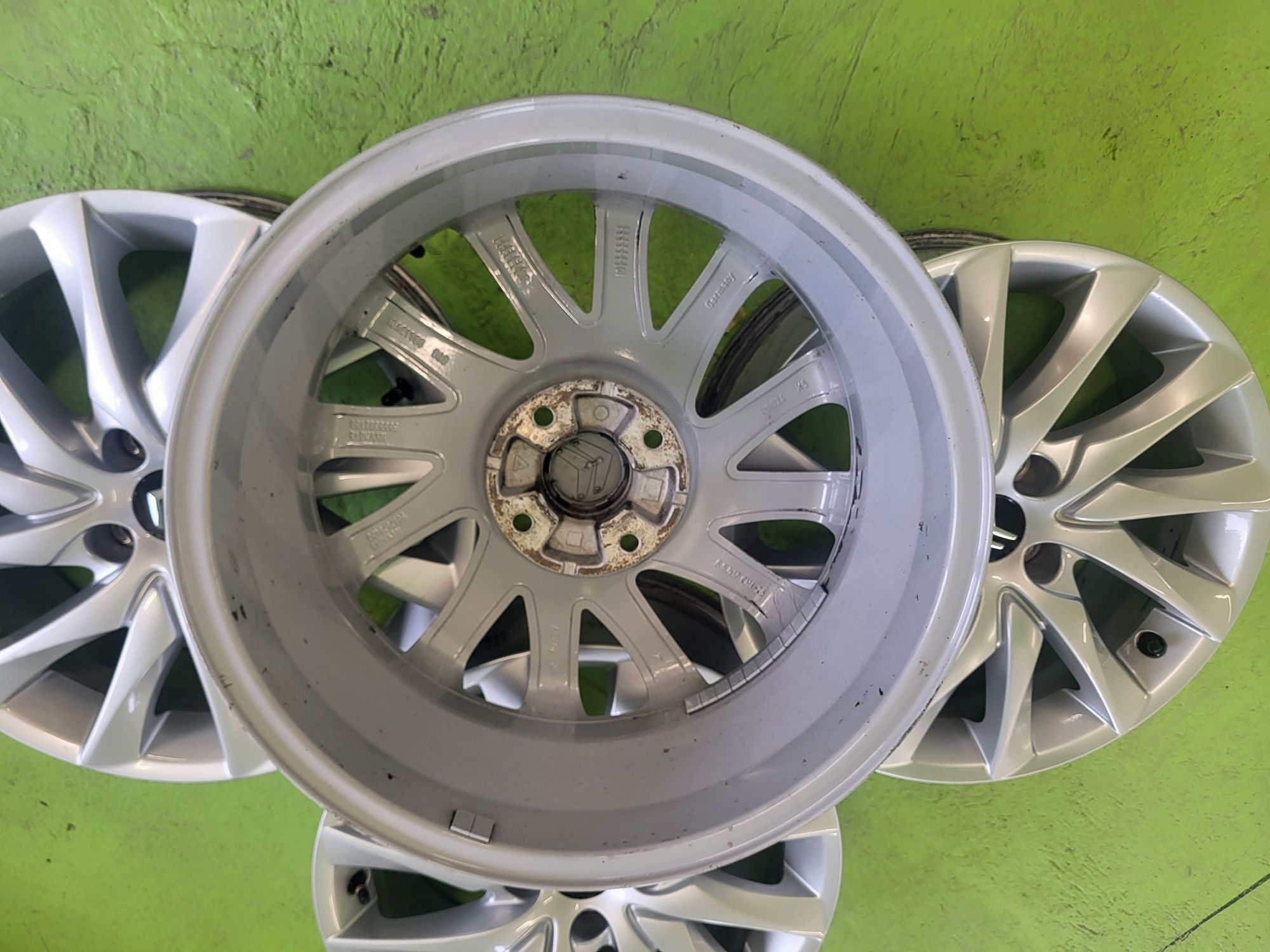 17 4x108 Citroën Peugeot лети джанти 4х108