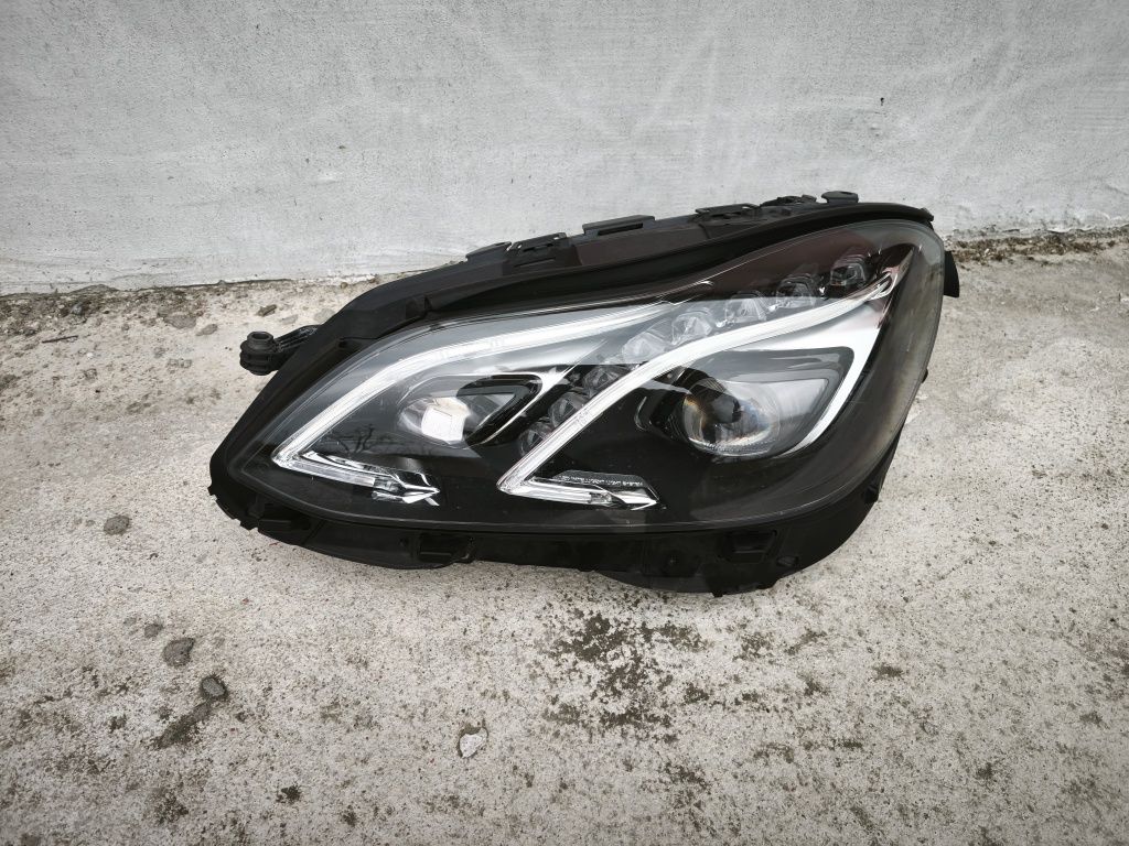 Ляв фар Mercedes Е клас W212  Full LED