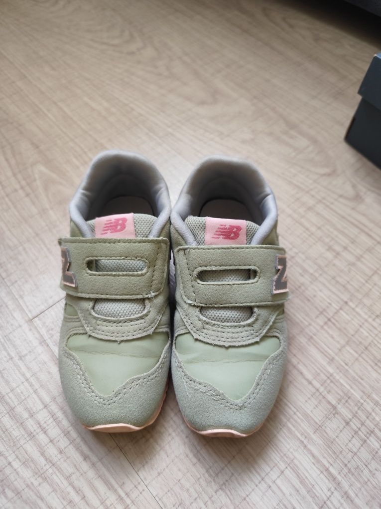 Детски маратонки New Balance размер 27,5