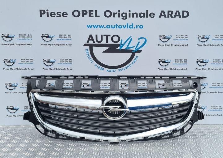 Grila centrala radiator Opel Insignia A facelift