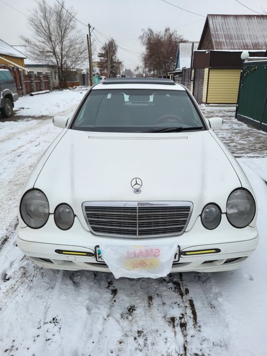 Продам мерседес 210.