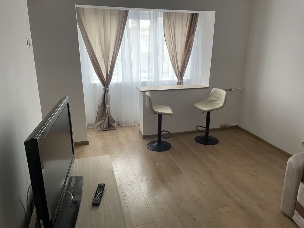 Regim hotelier  garsoniera rovine