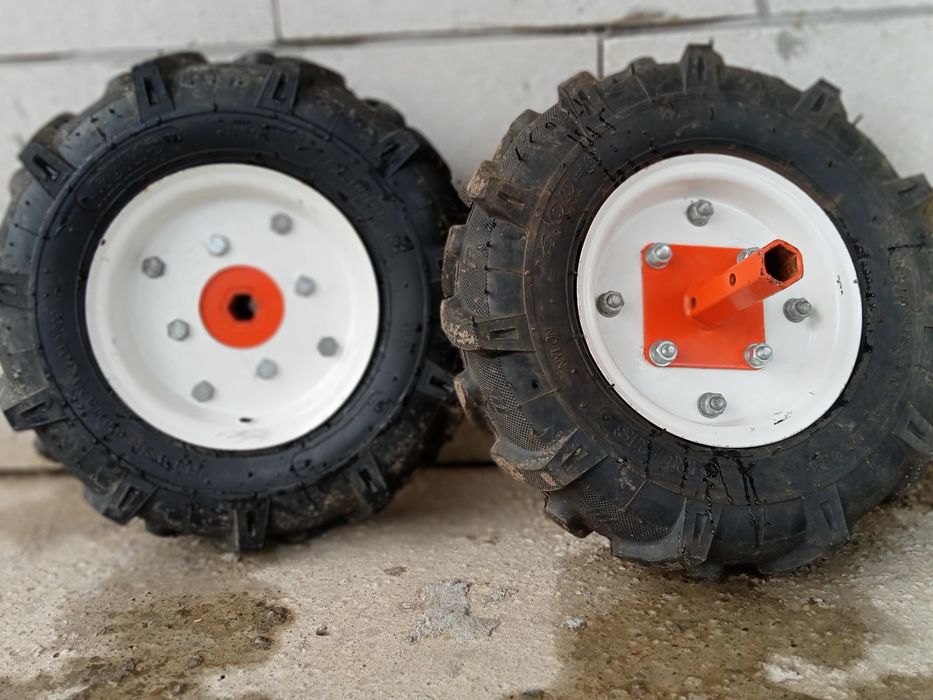 Set roti Ruris noi, marime 4.00 - 8, cu magnicot inclus